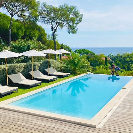 Villa Mediterranea Лес-Иссамбр Экстерьер фото