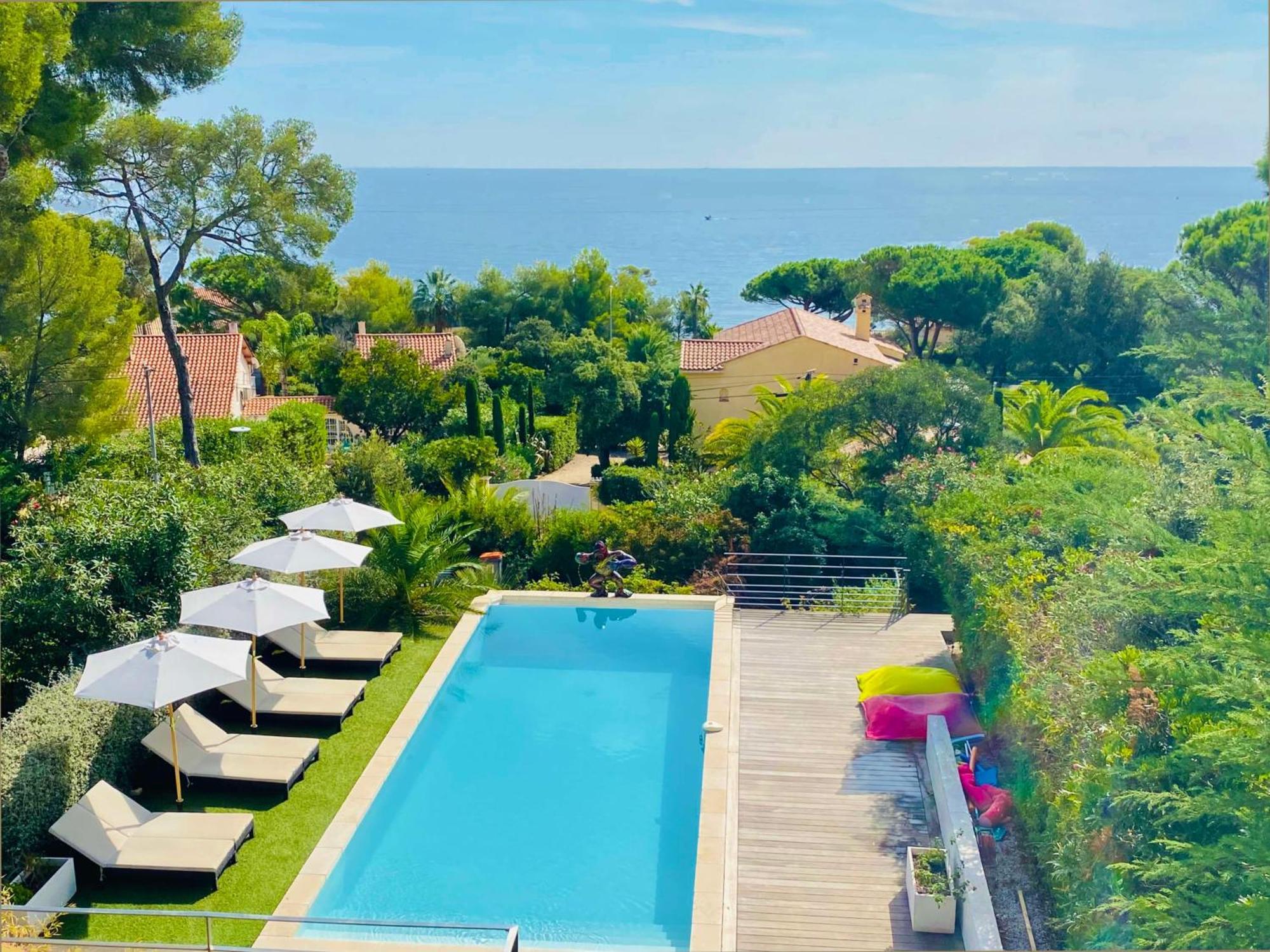Villa Mediterranea Лес-Иссамбр Экстерьер фото